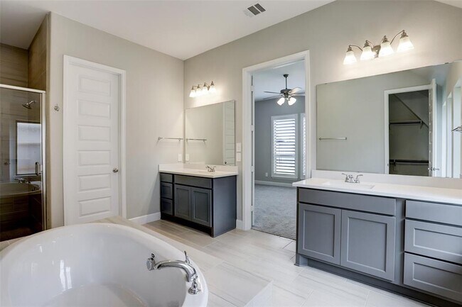 Building Photo - 2818 Tanager Trace