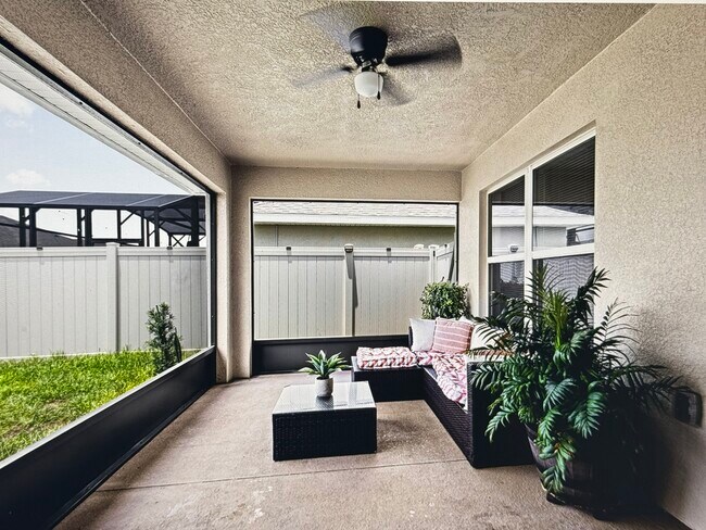 Building Photo - 482 Panaro Ln