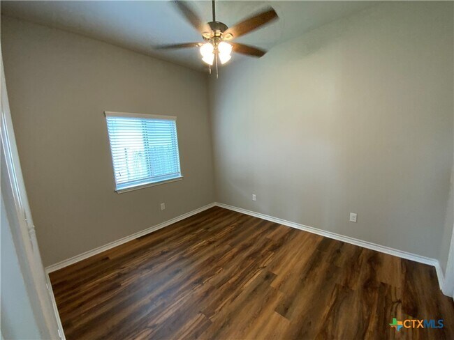 Building Photo - 6017 Worthing Dr