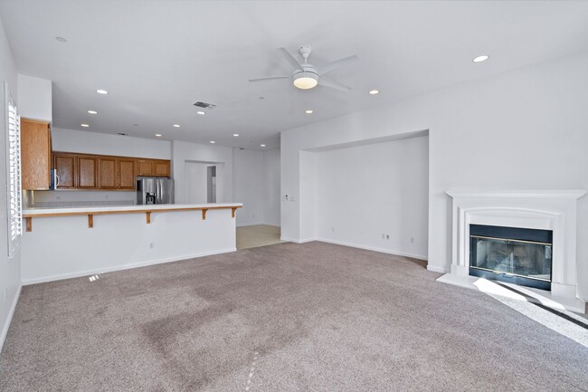 Building Photo - Spacious 3-Bed, 2-Bath Single Level Home