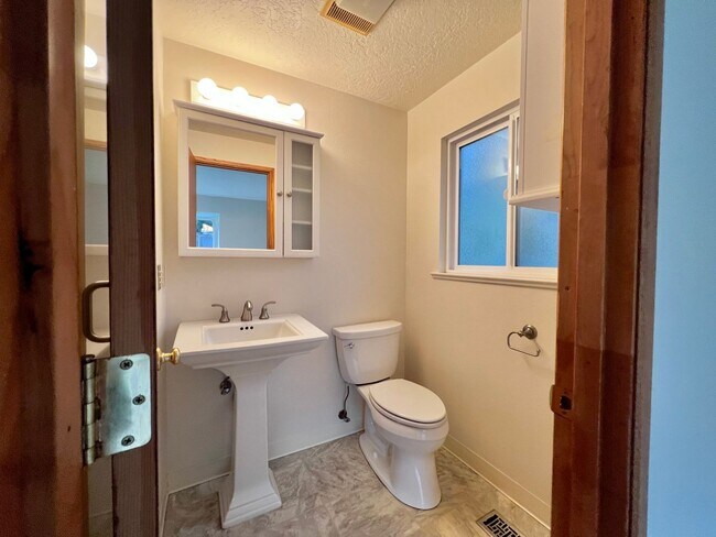 Building Photo - One Of The Top Rated Gems Of 2026: Serene 3 Bed + Bonus Room, 2.5 Bath Spacious House!