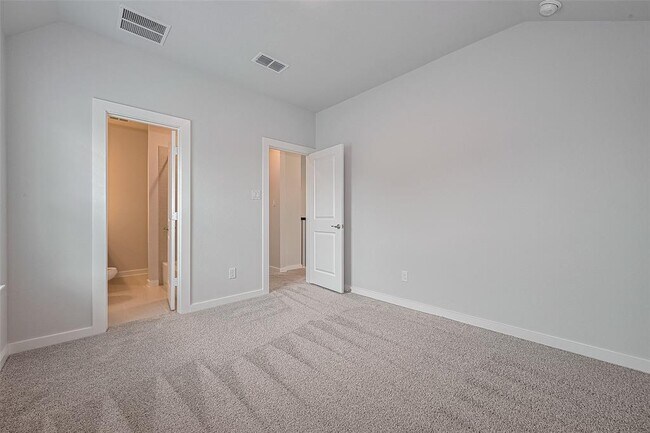 Building Photo - 307 Roselle Leaf Dr