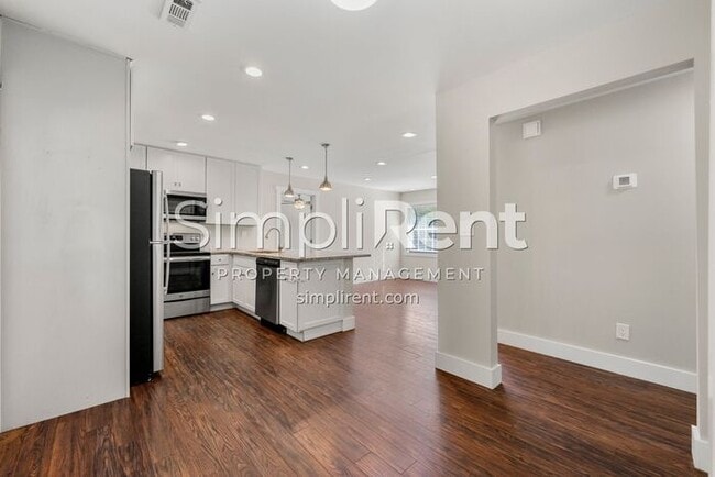 Building Photo - ALL NEW 4/2 HOME FOR RENT - 1st Month's Rent free with a 13 month lease!