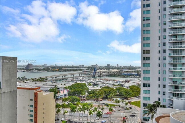 Building Photo - 234 NE 3rd St