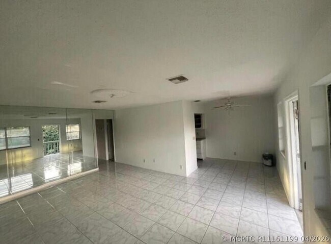 Building Photo - 66 Easthampton E