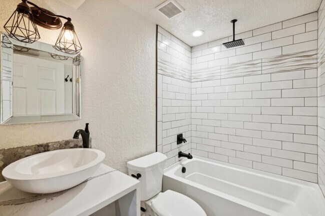 Building Photo - 940 Durum Ct