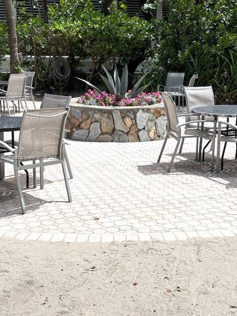 Building Photo - 3001 S Ocean Dr