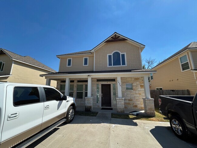 Primary Photo - 1420 Holleman Dr