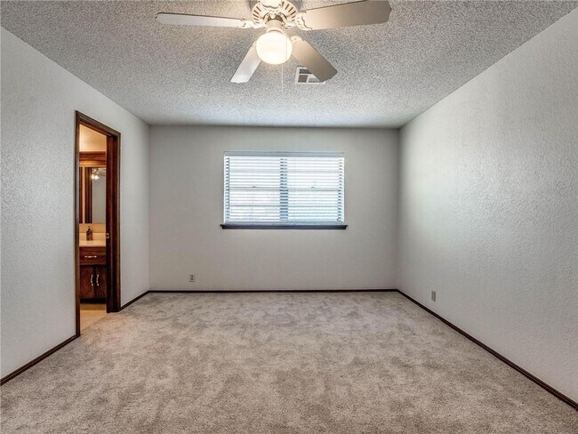 Building Photo - 9907 Mashburn Blvd