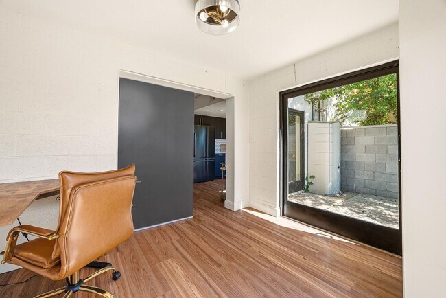 Building Photo - 385 W Pierson St