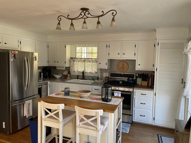 Building Photo - 137 Norton St