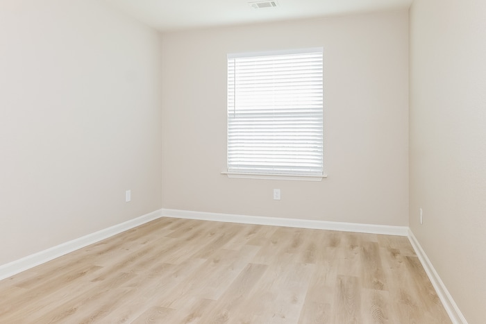 Building Photo - 580 Smoky Mountains Dr