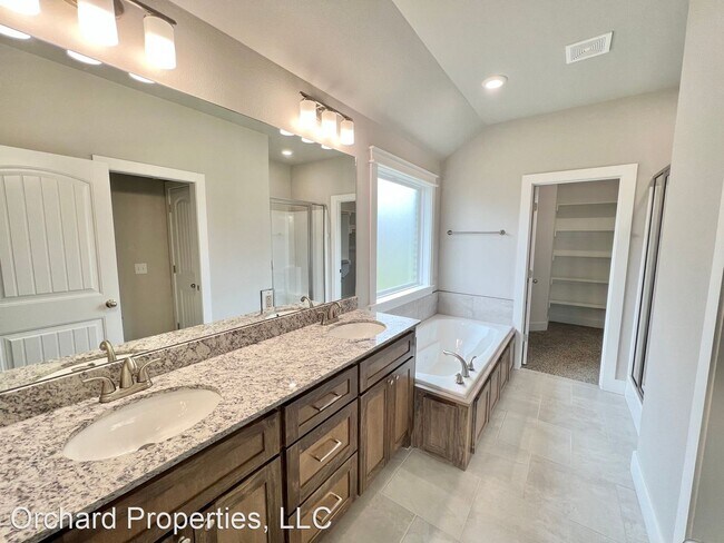 Building Photo - 3 br, 2 bath House - 804 Hickory Meadows Ave.