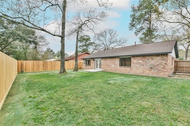 Building Photo - 2718 Foliage Green Dr