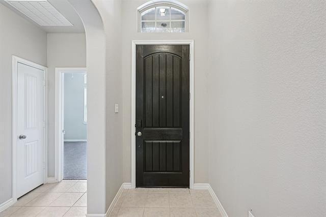 Building Photo - 924 Lake Cypress Ln