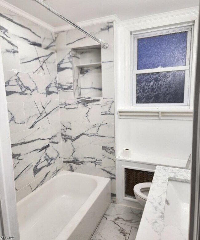 Building Photo - 988 Bieher Alley