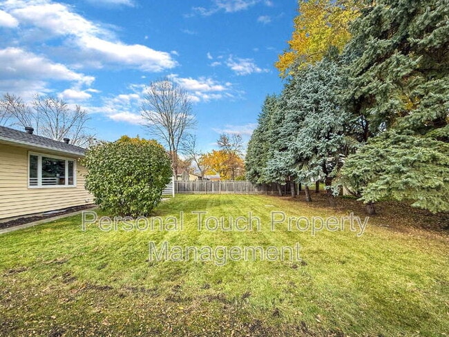 Building Photo - 3231 1st St N