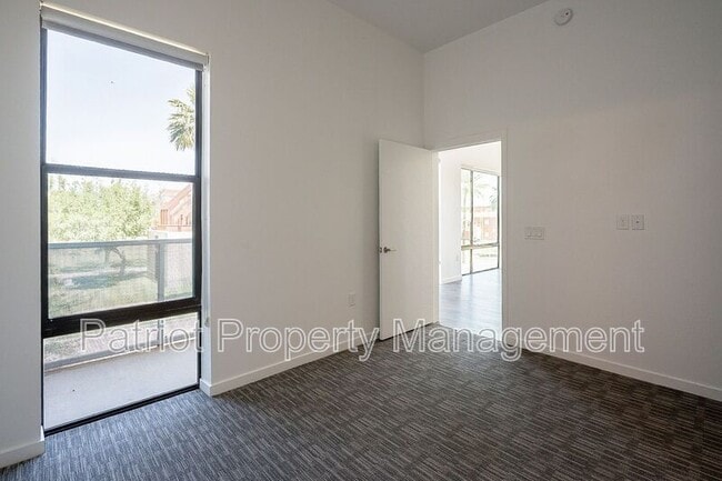 Building Photo - 1130 N 2nd St