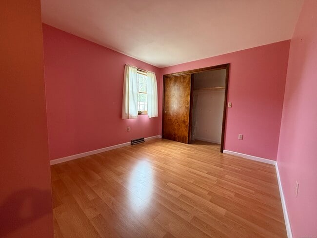 Building Photo - 56 Wedgewood Dr