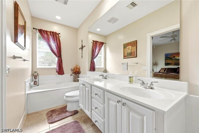 Building Photo - 8109 Chianti Ln
