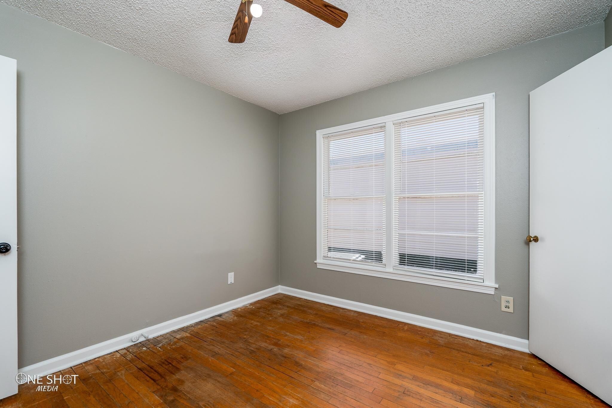 Building Photo - 1002 S San Jose Dr