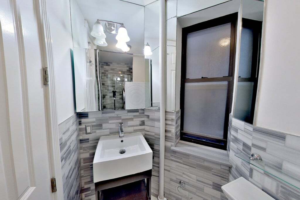 Building Photo - 51 Leroy St