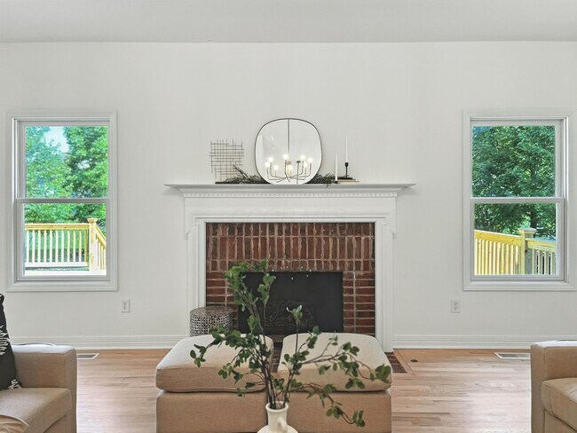 Building Photo - 4256 Landhigh Lakes Dr