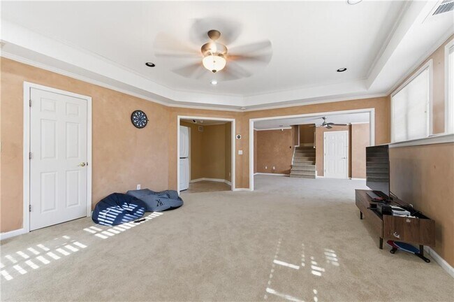 Building Photo - 200 Azalea Cove Ln