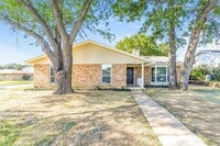 Building Photo - 1137 Wood Heights Dr