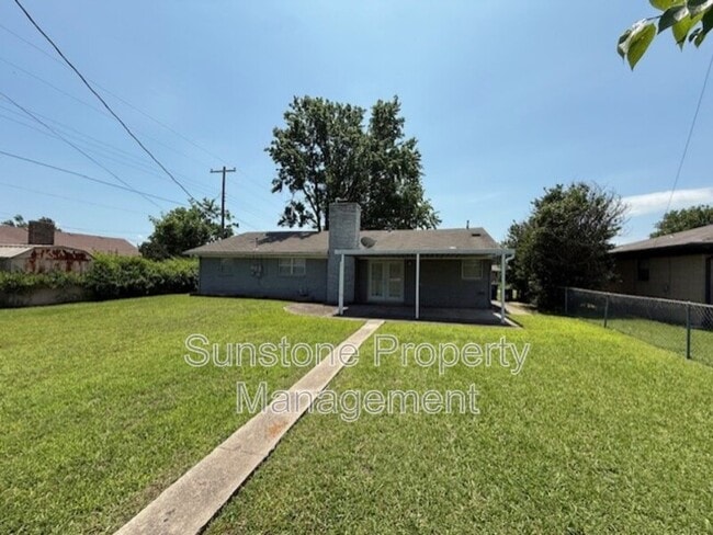 Building Photo - 8281 E 33rd Pl