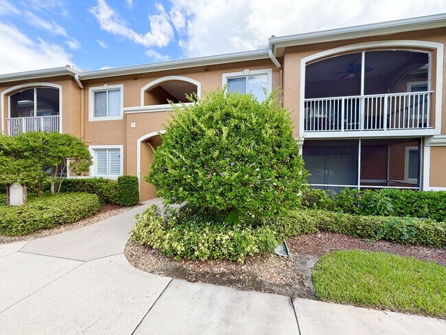 Primary Photo - ** NAPOLI ** 2 BED / 1 BATH - CONDO - GREA...