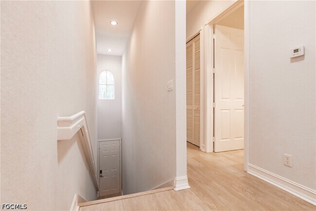 Building Photo - 12060 Lucca St