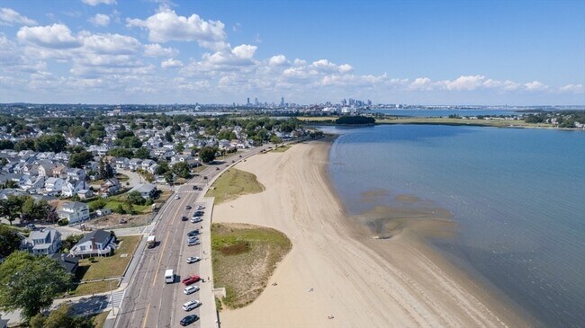 Building Photo - 623 Quincy Shore Dr