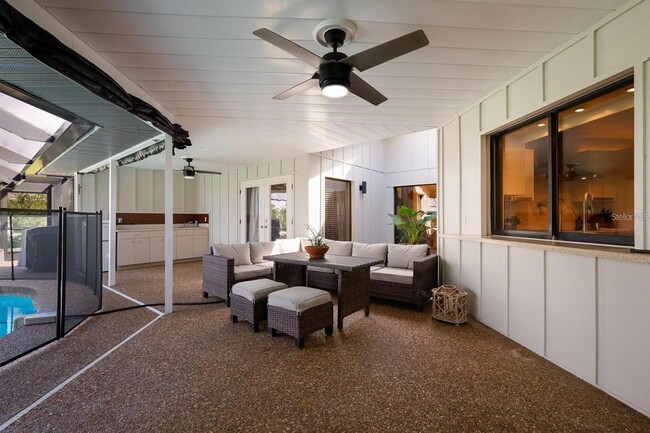 Building Photo - 3705 Torrey Pines Blvd