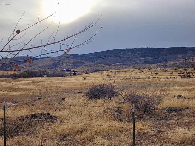 Building Photo - Large Beautiful Home on the Westside of Reno