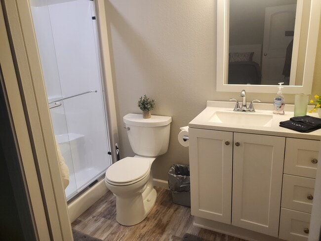 On-Suite bathroom #3 - 1314 Bogey Trl