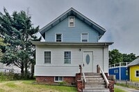 Building Photo - 2512 Halcyon Ave