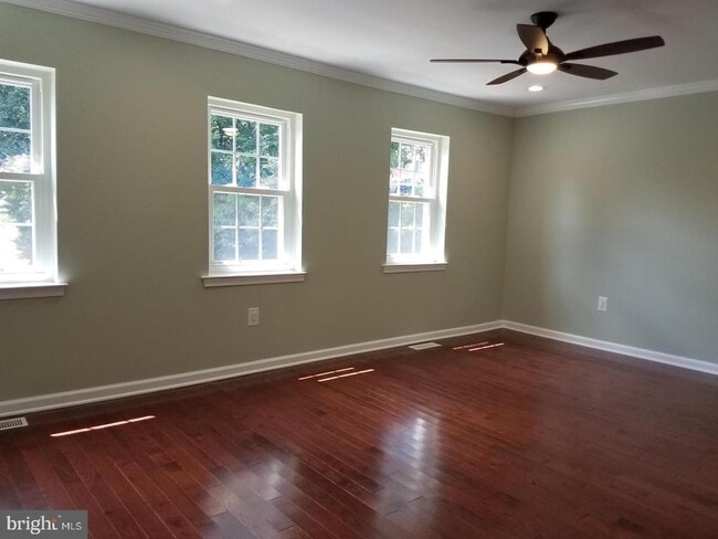 Building Photo - 5551 Winford Ct