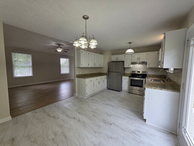 Building Photo - One Level 3bd/2ba home in Mt Juliet
