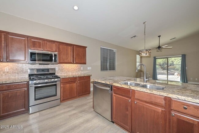 Building Photo - 26928 N 84th Ave