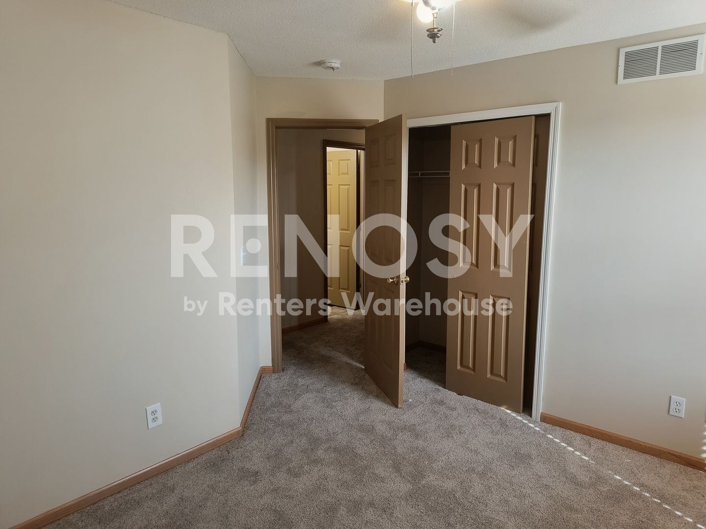 Building Photo - 15284 Florist Cir