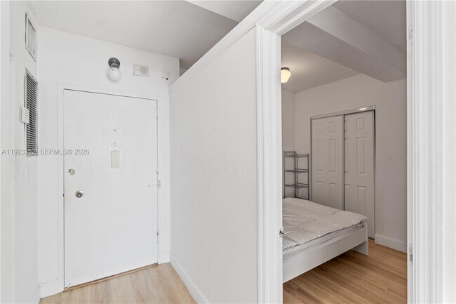 Building Photo - 7135 Collins Ave