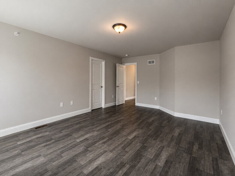 Building Photo - 201 Sage Blvd