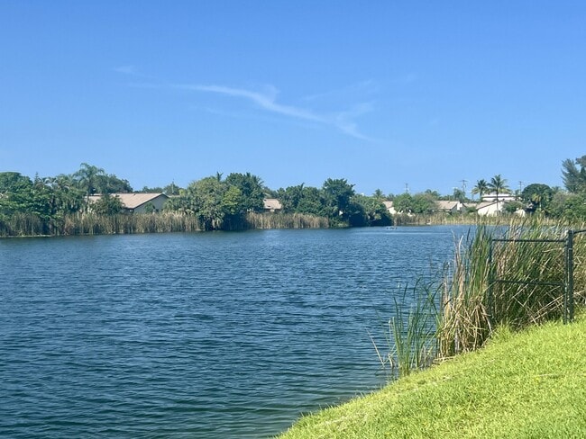 Building Photo - 3104 Waterview Cir
