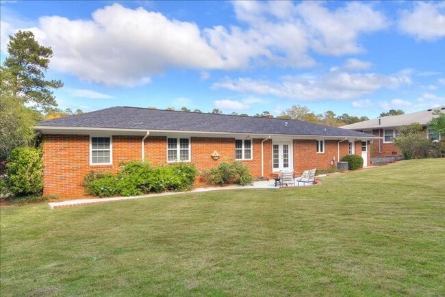Building Photo - Beautiful West Augusta Ranch