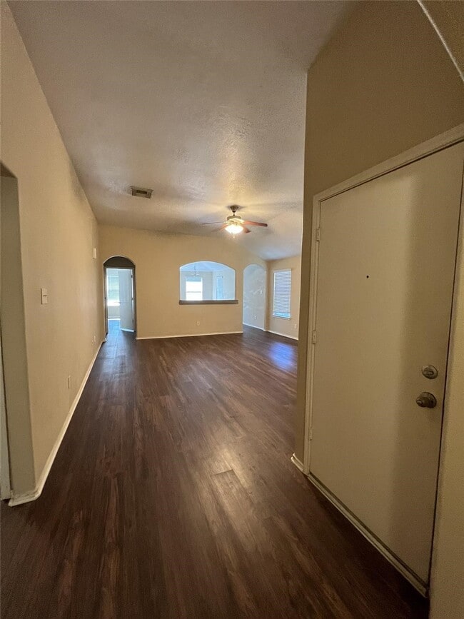 Building Photo - 1410 Greenwichwood Ln