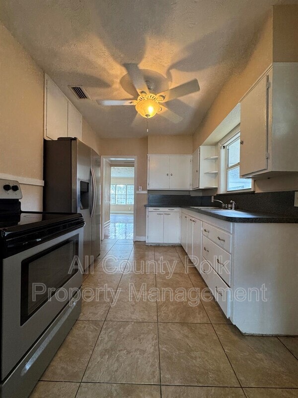 Building Photo - 422 E Belmar St