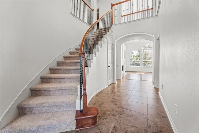 Building Photo - 7 Canyon Wren Dr