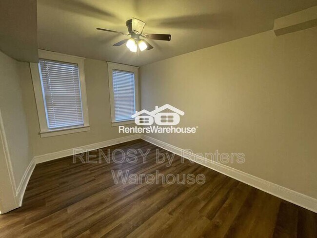 Building Photo - 2855 W Cold Spring Ln