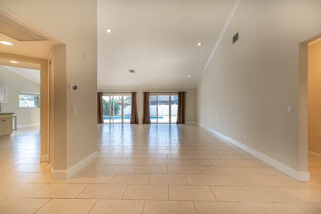 Building Photo - 251 NW 69th St